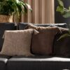 Kussenhoes met bontstructuur en decoratieve kwastjes JA113-03