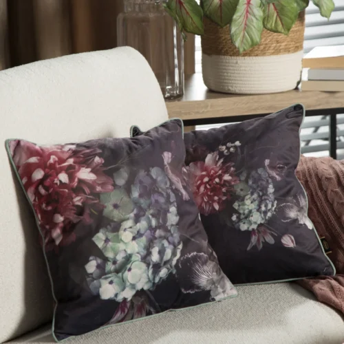 Fluwelen kussensloop met bloemen JA137-19