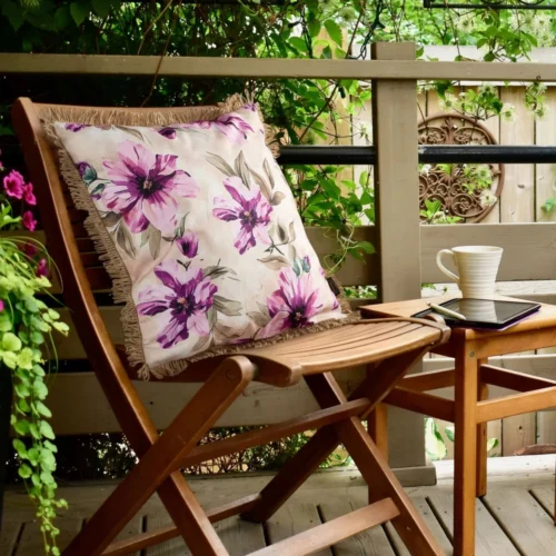 JA176-01a.webp Waterdichte Tuinkussenhoes met Franjes Beige & Roze Bloemen