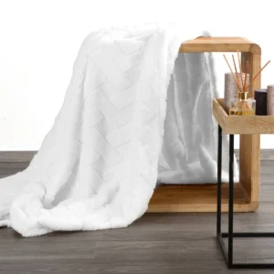 Deken teddy reliëf met visgraatmotief K167-05