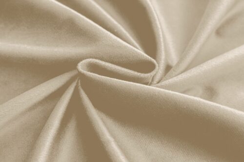 Beige fluwelen gordijn met ringen ZKMR-11